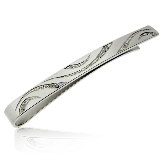 herrenschmuck, männerschmuck, krawattennadel, krawattenklammer, accessoire, schmuck, palladium, diamanten, brillanten, schwarz, handgravur, gravur, wellen, geschwungen, tie pin, tie clip, gents jewelry, mens jewelry, curved, wave, palladium, black, black diamonds, diamonds, brilliant cut, hand engraved, engraving, jewellery, swissmade, jewelry, manufacture, goldsmith, goldschmiede, atelier, sahak, faktor s, zürich, winterhtur, zurich