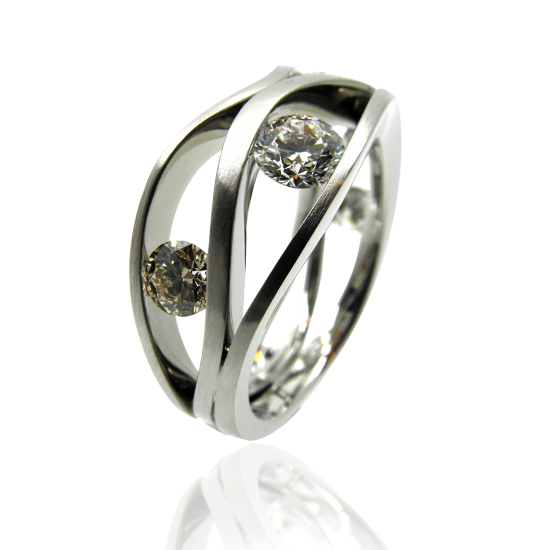 Verlobungsring, Engagement, Diamantring, Damenring, Hochzeitsring, Ring, Platinring, Platin, Diamant, Brillant, Kollektion, Goldschmiede, goldsmith, diamond, engagement, platinum, ladies ring, brilliant, goldsmith, manufacture, swissmade, jewellery, jewelry, Faktor S, Sahak, Zürich, Winterthur