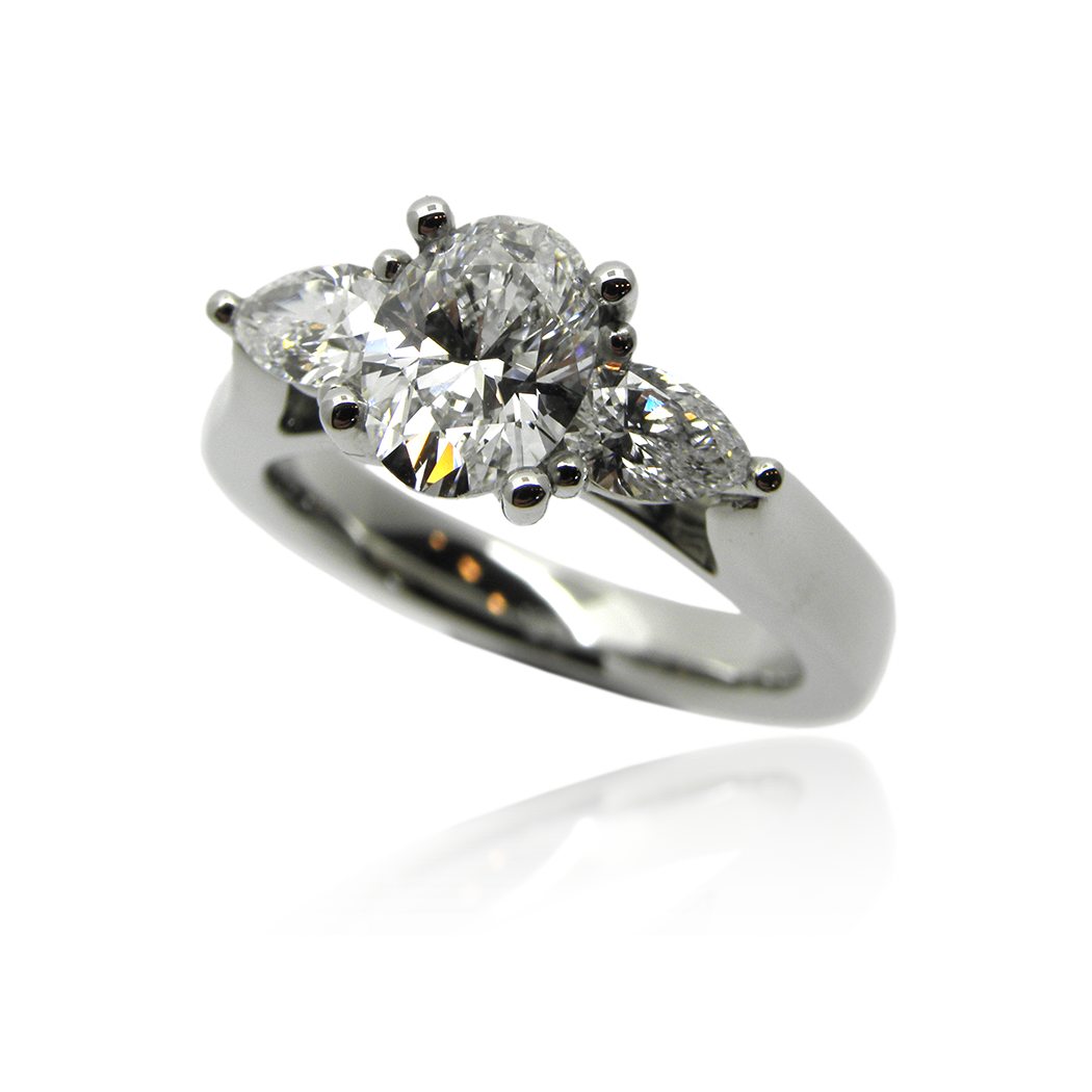 Verlobungsring, diamantring, damenring, engagement ring, diamond ring, diamond, oval, drop, platinring, platinum, platin, goldschmied, goldsmith, manufacture, atelier, faktor s, sahak, winterthur, zürich, zurich, swissmade, jewellery, jewelry