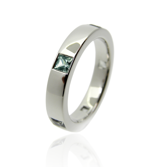 Damenring, Alliance, Saphirring, Saphir, Ladies ring, sapphire ring, weissgold, white gold, modern, goldschmied, goldsmith, manufacture, atelier, faktor s, sahak, winterthur, zürich, zurich, jewellery, swissmade, jewelry