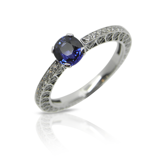 Safirring, saphir, diamantring, alliance, solitär, antik, carré, vintage, sapphire, diamonds, brilliant cut, filigran, white gold, weissgold, ladies ring, damenring, goldschmied, goldsmith, manufacture, faktor s, sahak, winterthur, swissmade, jewellery, jewelry