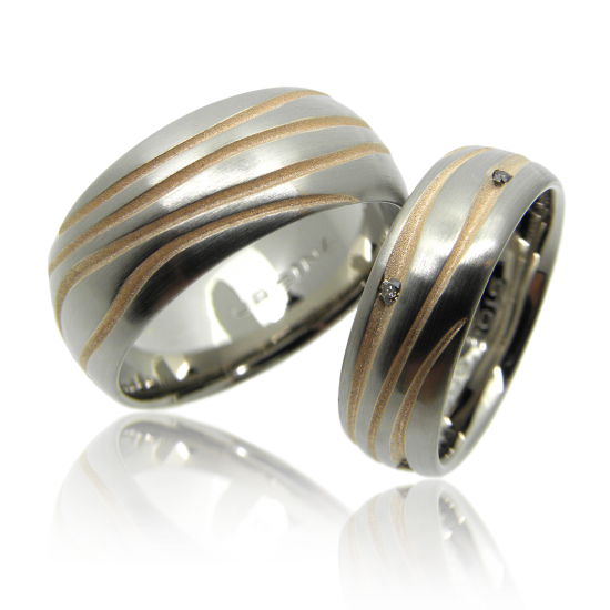 Trauringe, Eheringe, Weissgold, Rotgold, Brillanten, Heiraten, Hochzeit, Goldschmiede, Faktor S, Winterthur, zurich, zürich, sahak, jewellery, jewelry, goldsmith, manufacture, wedding ring, wedding, wedding band, diamond ring, diamonds, relief, wave, spiral, design, red gold plated, white gold, partner ring, wedding