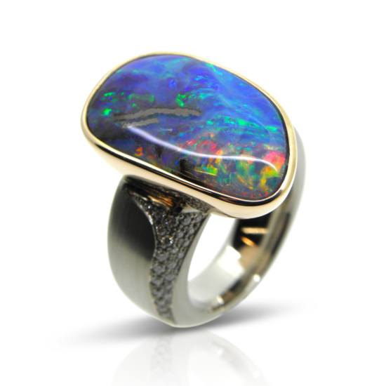 Damenring, Opalring, Cocktailring, Diamantring, Carbonring, carbonschmuck, Weisgold, boulderopal, opal, brillanten, diamanten, diamantschmuck, ladies ring, opal ring, diamond, brilliant cut, design, goldsmith, goldschmiede, manufacture, atelier, faktor s, sahak, winterthur, zürich, swissmade, jewellery, jewelry